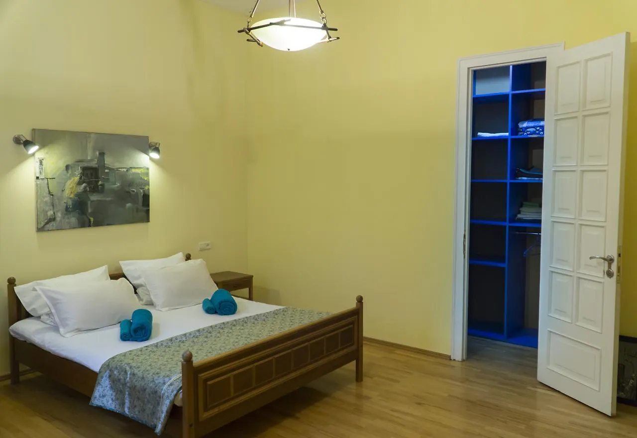 טביליסי 4Bd Appartaments With Cozy Garden